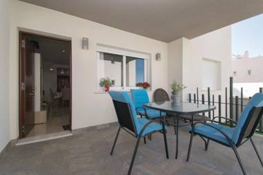 059 Luxury Bungalow - AC/WIFI