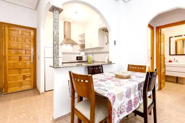 2 bedrooms appartement with shared pool terrace and wifi at Torrevieja 1 km away from the beach