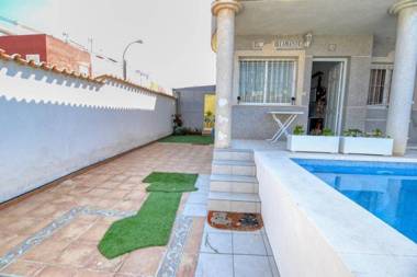 Bungalow Con Piscina Privada a 10 Min Playa