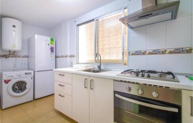 Beautiful apartment in Torrevieja with WiFi and 3 Bedrooms