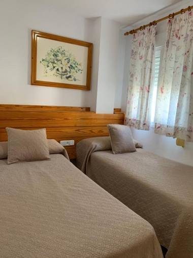 Apartamentos La Proa