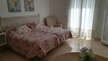 Apartamentos El Levante