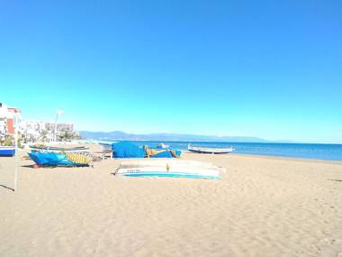 Apartamentos El Levante