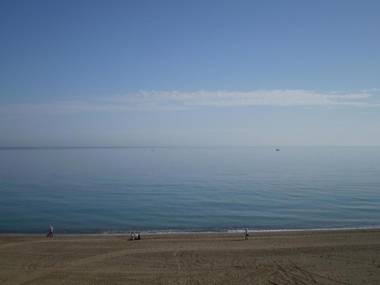 Apartamentos Leonor y Caracas