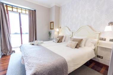 Cuatro Caminos Rooms