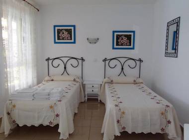 Apartamentos Intercentro Algarrobo-Costa APARTAMENTOS TURÍSTICOS -INMOBILIARIA