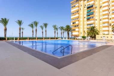 Apartamento primera linea playa Algarrobo Costa