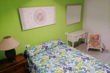 Casa Maruja en Cutar con jacuzzi y Wifi fibra