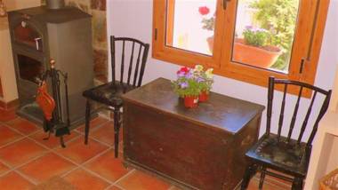 One bedroom appartement with furnished terrace and wifi at Tolva