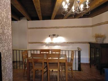 Apartamentos La Casa Del Grial