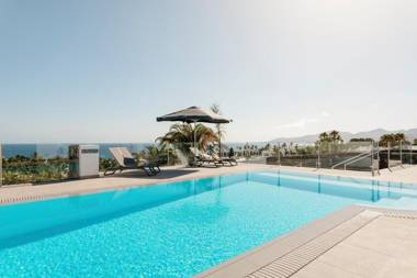 Villa Tendereteros - 4 Bedrooms large pool and hot tub