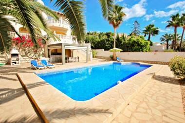 Fabya - sea view villa with private pool in Teulada