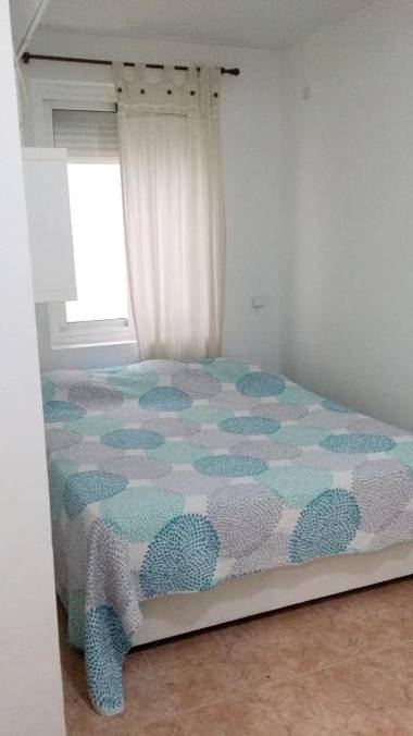 2 bedrooms appartement with city view and wifi at Tarragona 1 km away from the beach