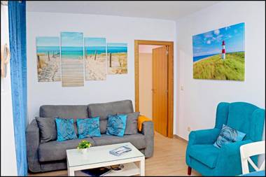 Apartamento en segunda linea con piscina comunitaria