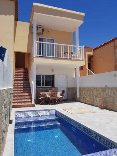 Apartment With Private Pool And Close To The Beach
