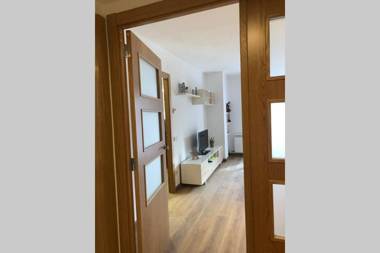 Luminoso y acogedor alojamiento en Sort