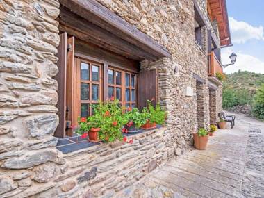 Modern Apartment in Isavarre with Forest Near