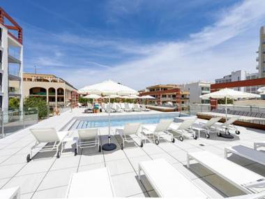Kyrat Amarac Suites