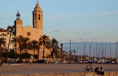 Hola Sitges Apartments