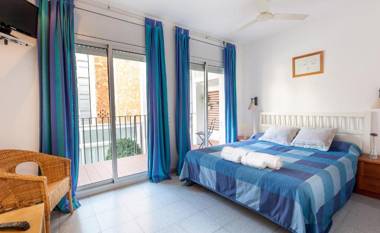 Hola Sitges Apartments