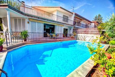 Can Ferran by Hello Homes Sitges