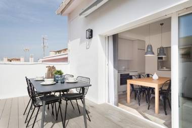 Sitges Group Calm Beach