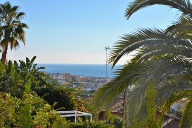 Villa Sitges Loto Amaizing View Confortable AC 20 minutes walk Sitges beaches