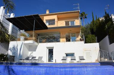Villa Sitges Loto Amaizing View Confortable AC 20 minutes walk Sitges beaches
