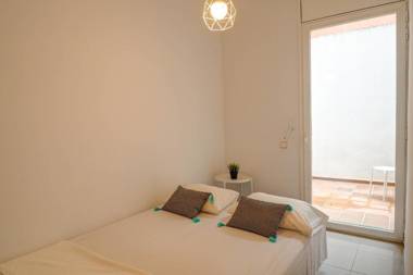 White Center Apartment by Hello Homes Sitges