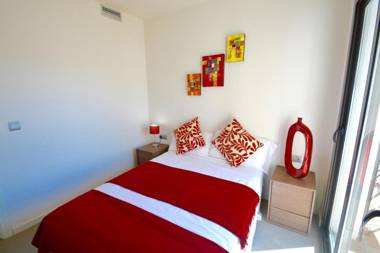 CHIC stylish apartment with 2 beds and roof terrac