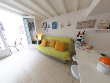 Piso Duplex En Puerto Deportivo Wifi Y Ac Gaudy