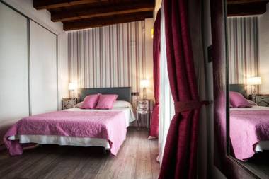 Singular Siete Revueltas