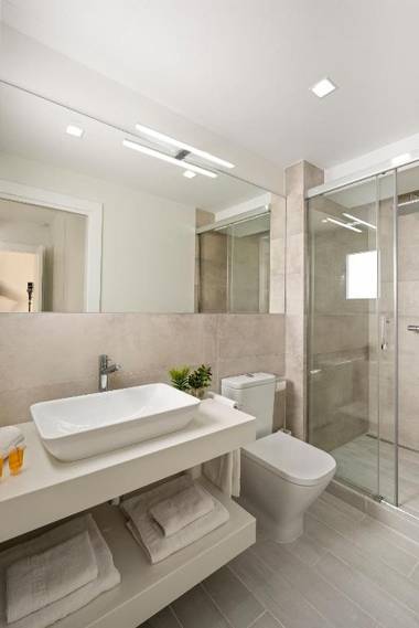 Genteel Home Velarde