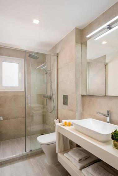 Genteel Home Velarde