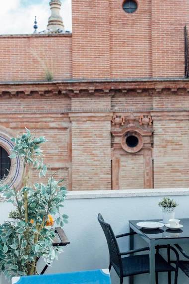 Plaza del Buen Suceso ( Wifi terraza Parking )