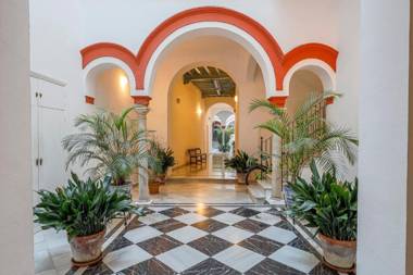 Apt. Casa Palacio Santa Cruz Cathedral views -