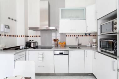 Luxury Rooftop - Space Maison Apartments