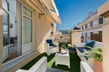 Genteel Home Giralda