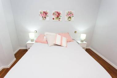 SVQ Apartments - Patio Santa Cruz