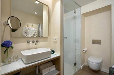 Suites Murillo Plaza Sta. Cruz