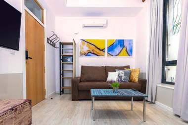 Genteel Home Acanthus