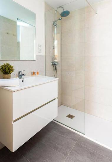 Genteel Home Pajaritos