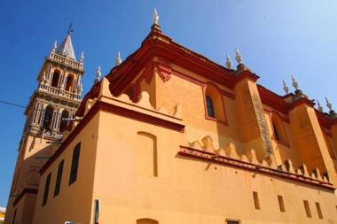 2 bedrooms appartement with city view balcony and wifi at Sevilla