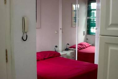 One bedroom appartement with city view terrace and wifi at Sevilla