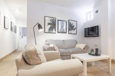 ELEGANTE APT DE DISEÑO 2 HAB SEVILLA WIFI-5 PAX