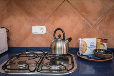 Goyeneta Central Deluxe Palace