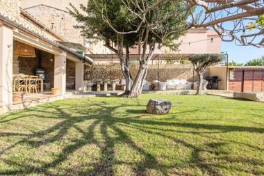 Pintor - Rustic Townhouse