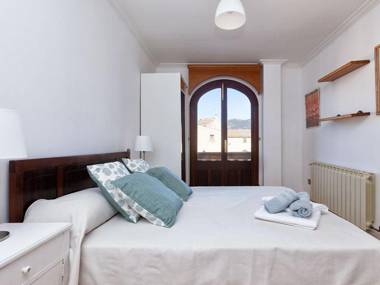 Casa de Can Riera con Piscina Comunitaria