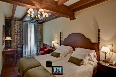 Airas Nunes by Pousadas de Compostela