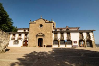 Santuari de la Salut de Sant Feliu de Pallerols